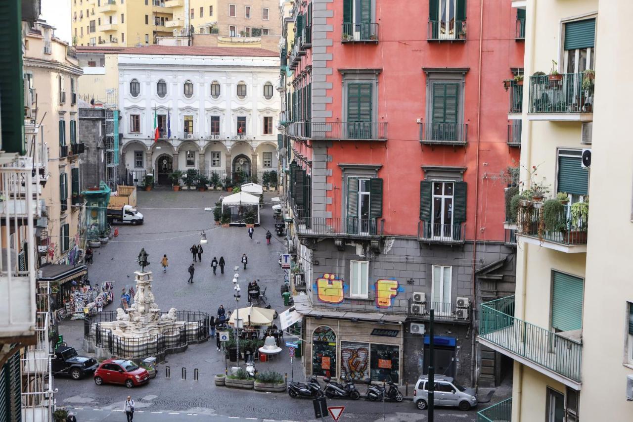 Modern Apartment At Piazza Del Gesu' By Wonderful Italy ナポリ エクステリア 写真
